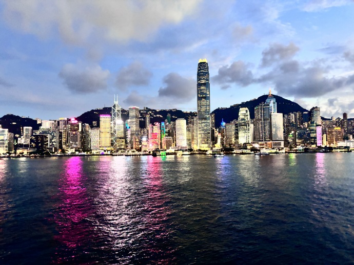 香港,璀璨明珠下的梦幻之旅